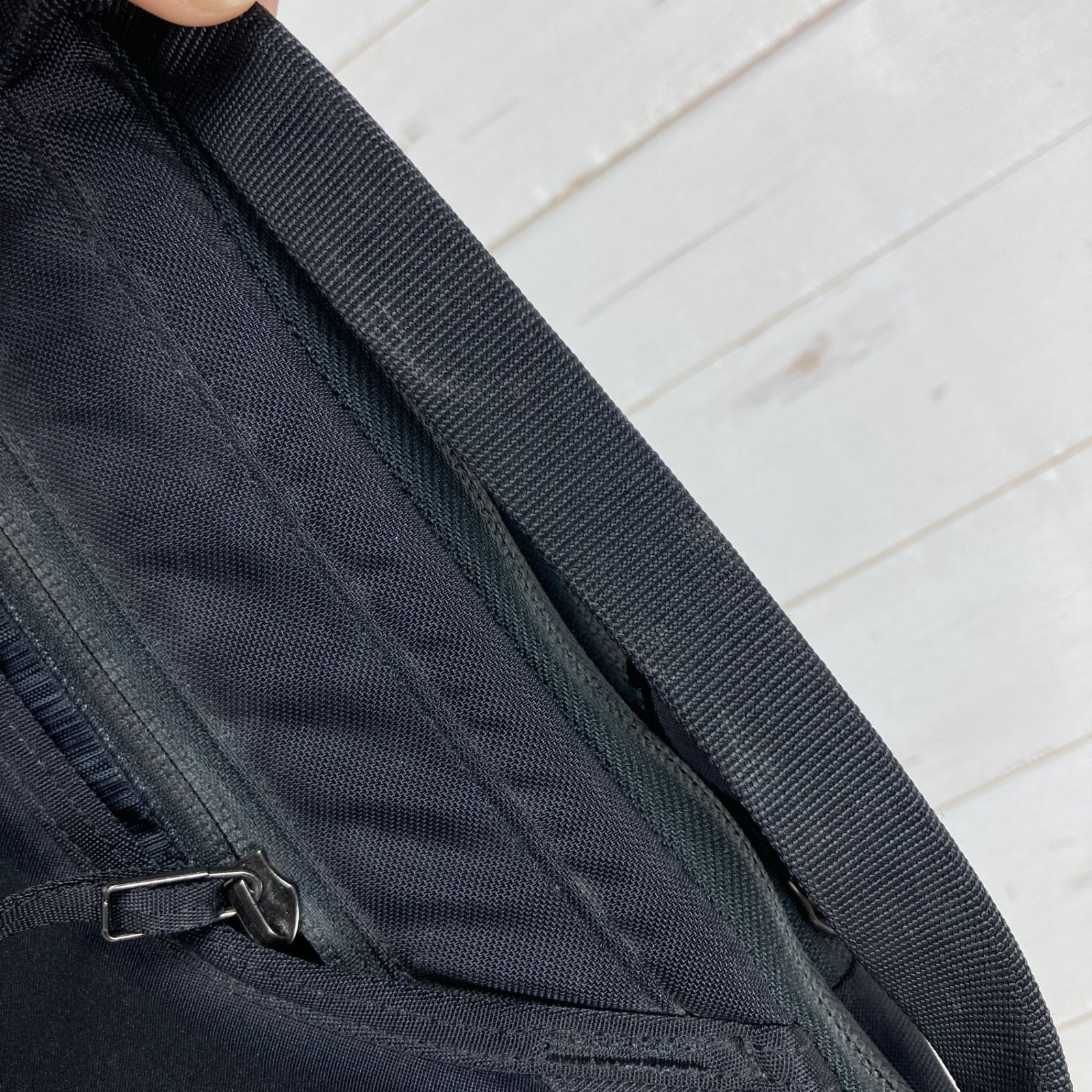 モデル ナイロン