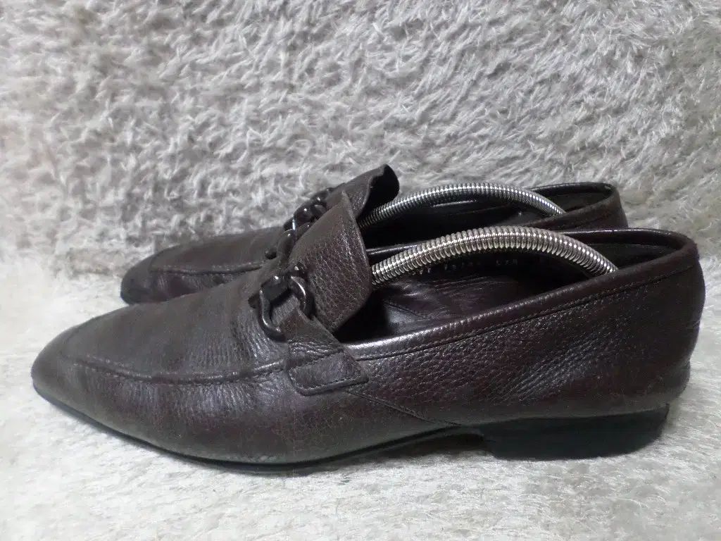 275 Salvatore Ferragamo サルヴァトーレ フェラガモ ブラウン 靴 ローファー 靴