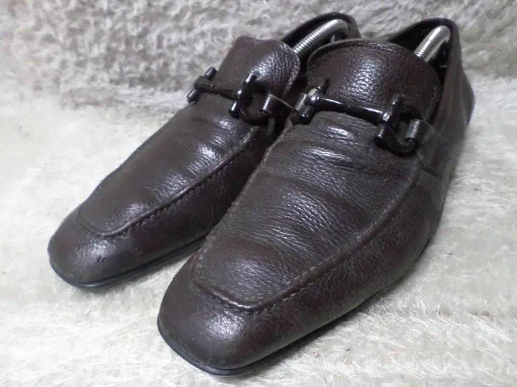 275 Salvatore Ferragamo サルヴァトーレ フェラガモ ブラウン 靴 ローファー 靴