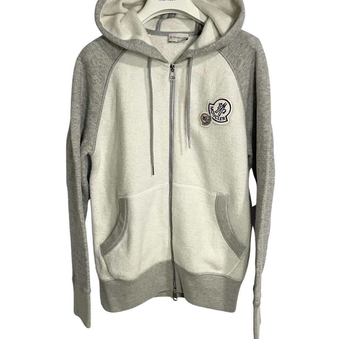 MONCLER/XS /グレイ /ダブルワッペンパーカー /型番 C2091841260080972