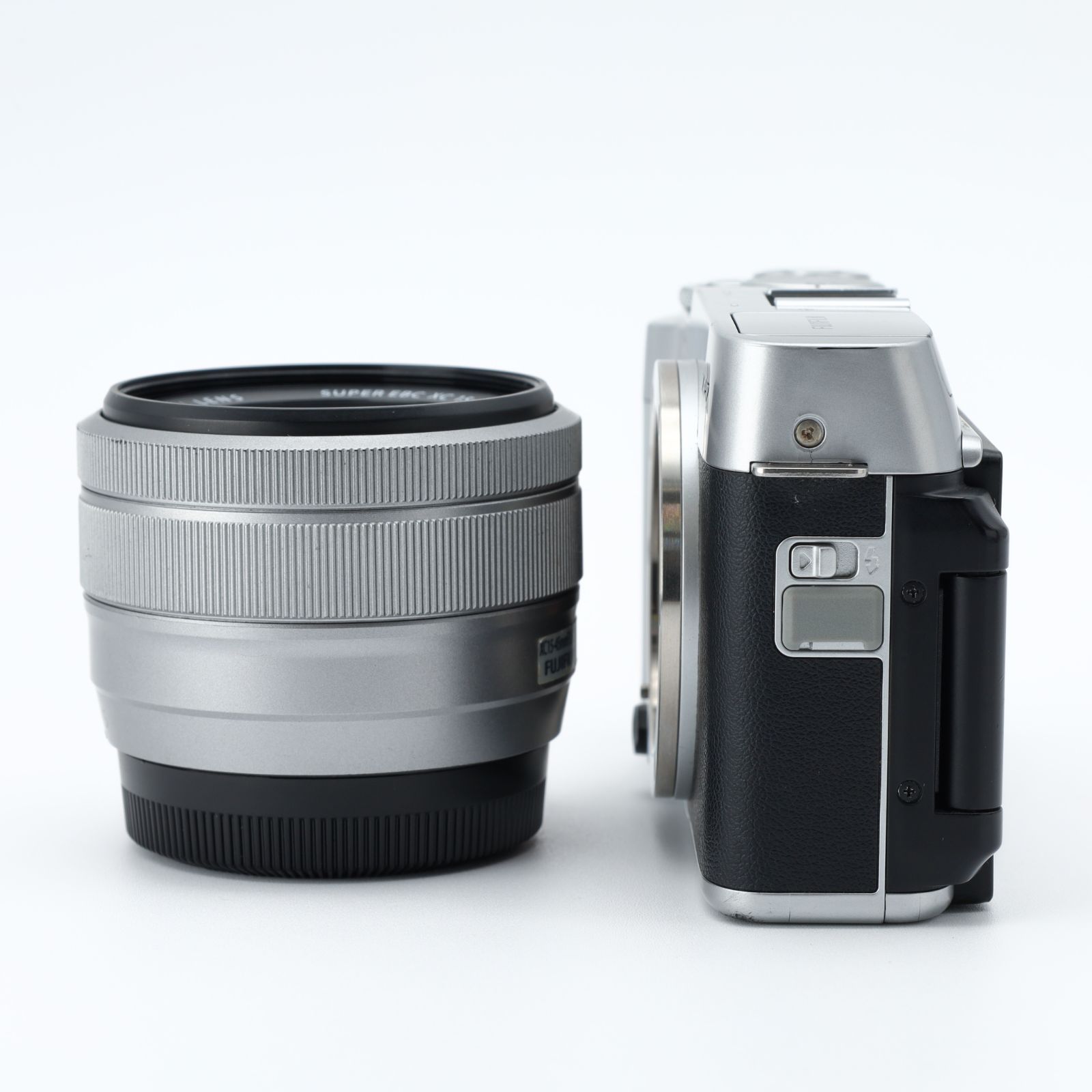 FUJIFILM（富士フイルム） FUJIFILM X-A7 レンズキット [シルバー