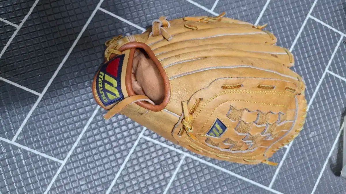 グローブ ミズノ 内野手用 ミズノプロ 野球 内野手用｜ミズノ公式 