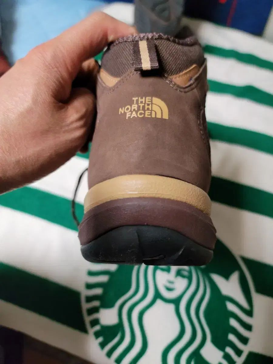 ゴアテックス 登山靴