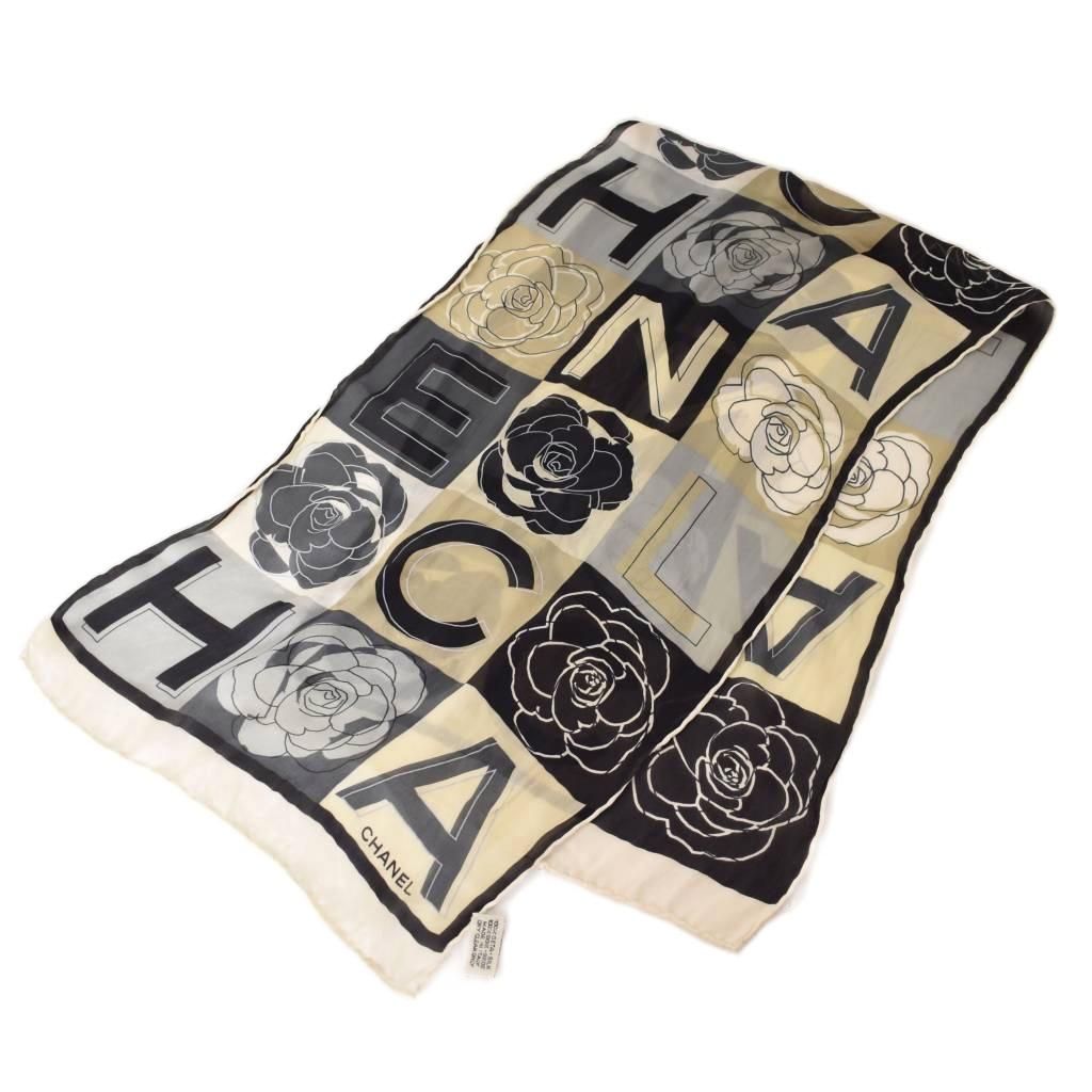 シャネル CHANEL カメリア ロングスカーフ シルク グレー AA