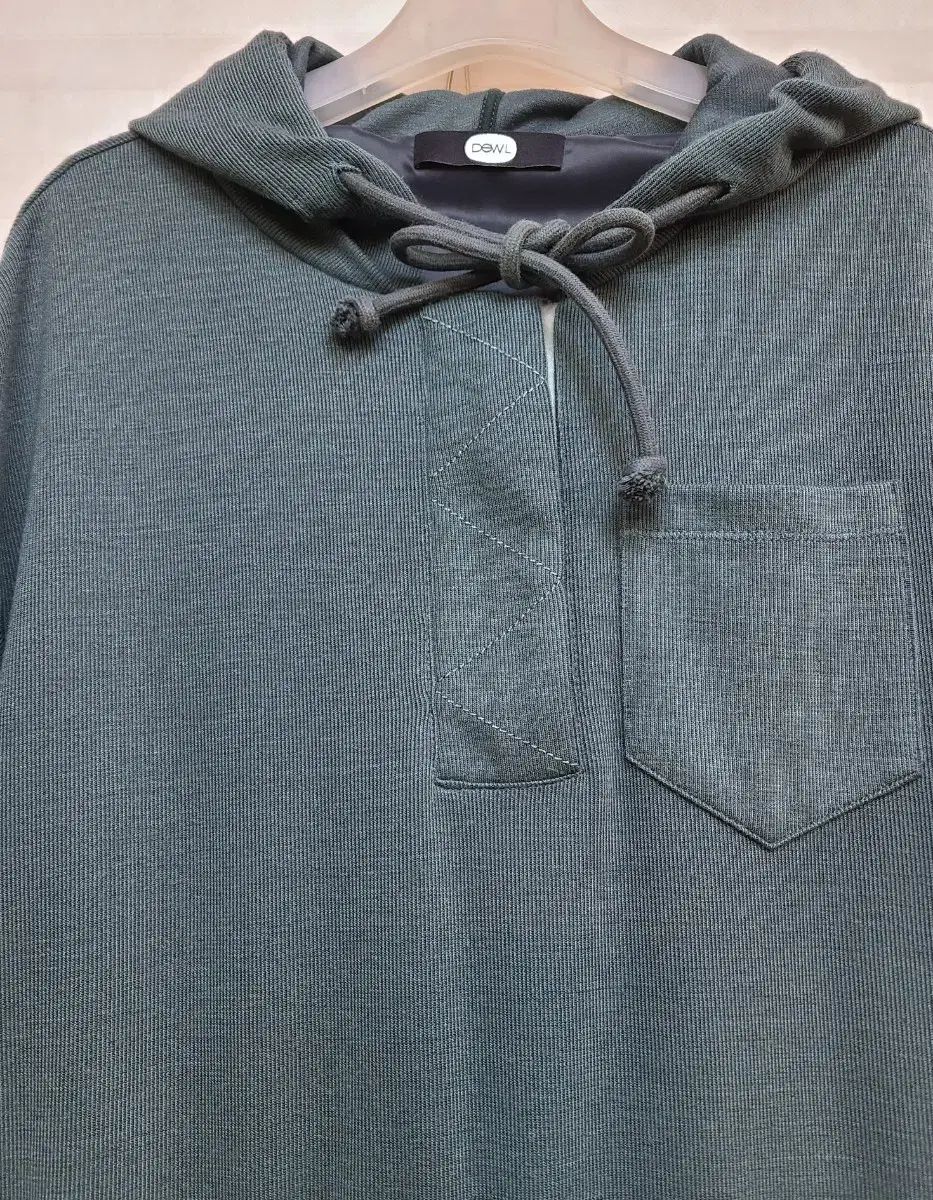 DEWL シャーリング フード ロング丈ワンピース 399千円