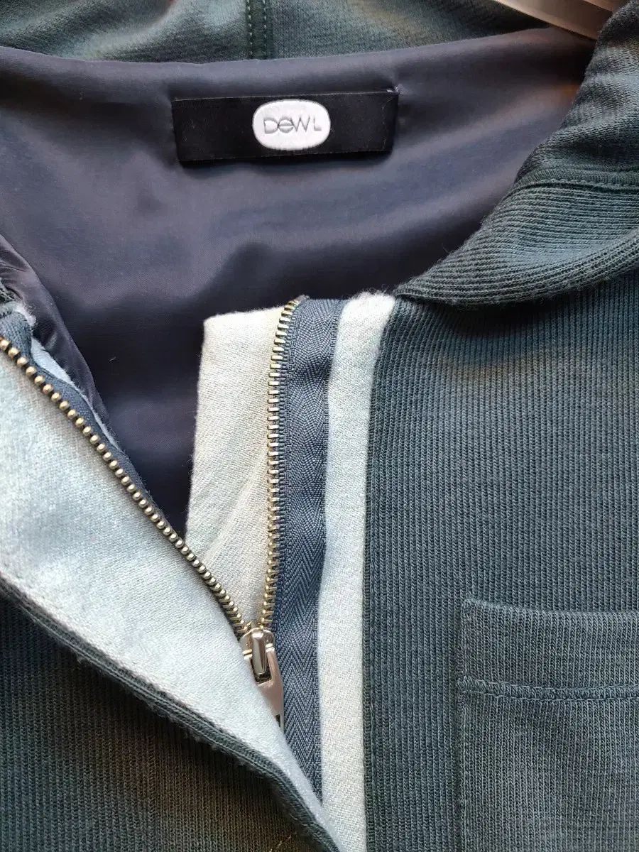  DEWL シャーリング フード ロング丈ワンピース 399千円 長袖 七分袖 その他