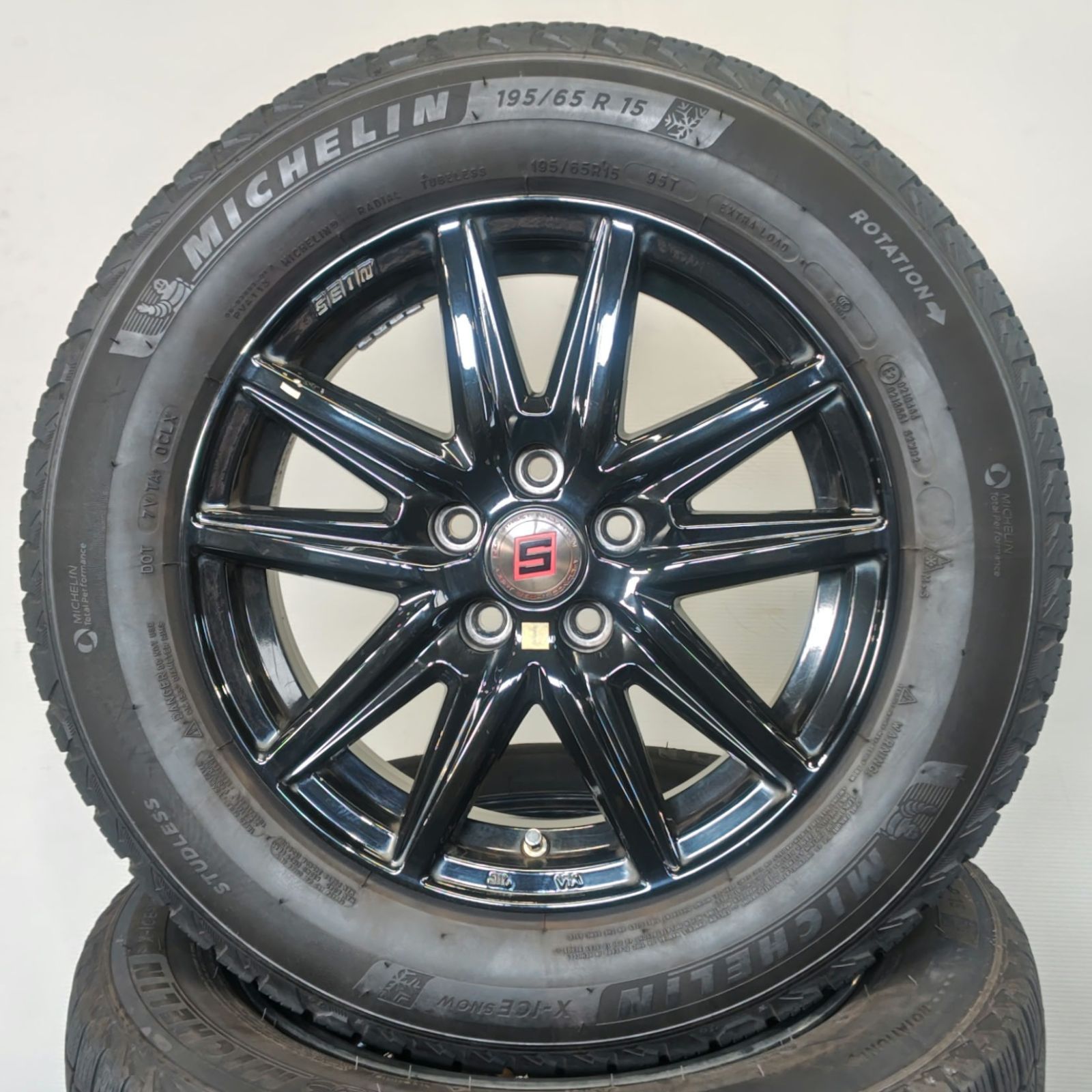 30プリウス 50プリウス用 15インチスタッドレス セット ブラックホイール