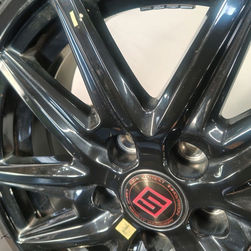 30プリウス 50プリウス用 15インチスタッドレス セット ブラックホイール