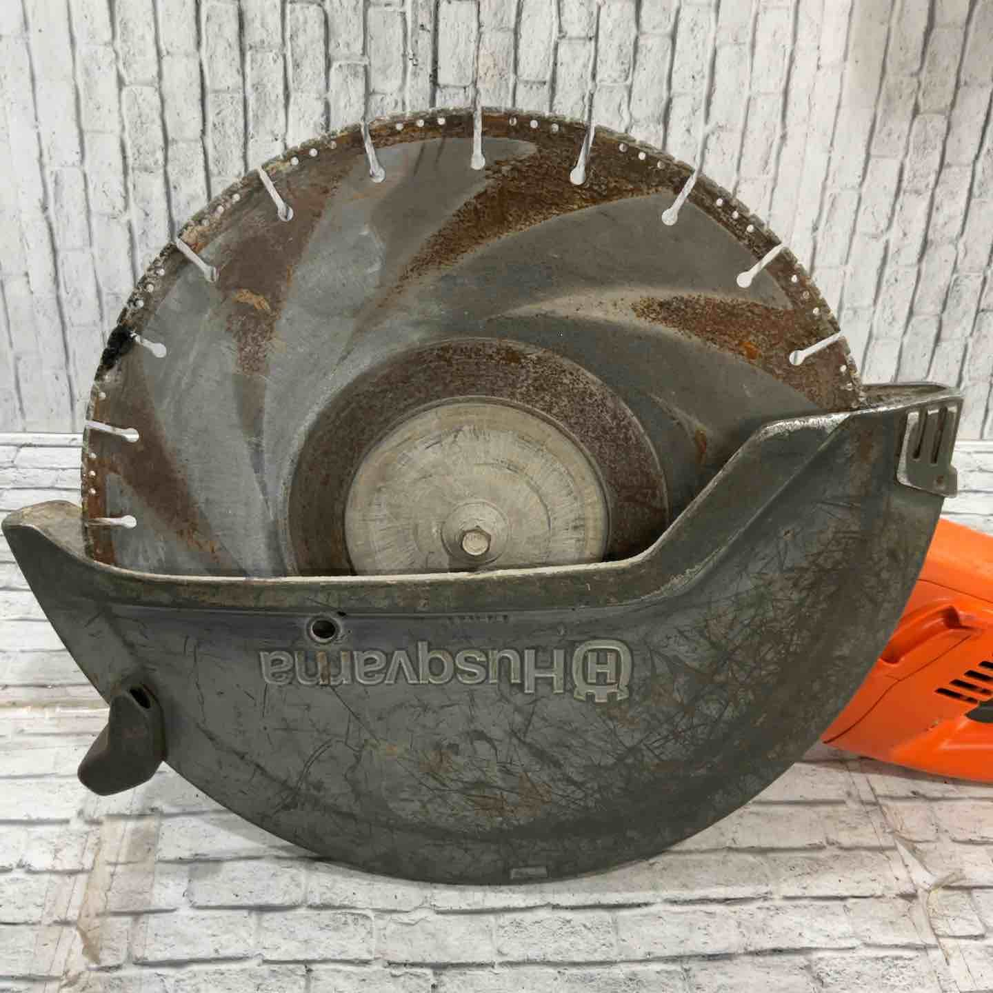 ハスクバーナ Husqvarna