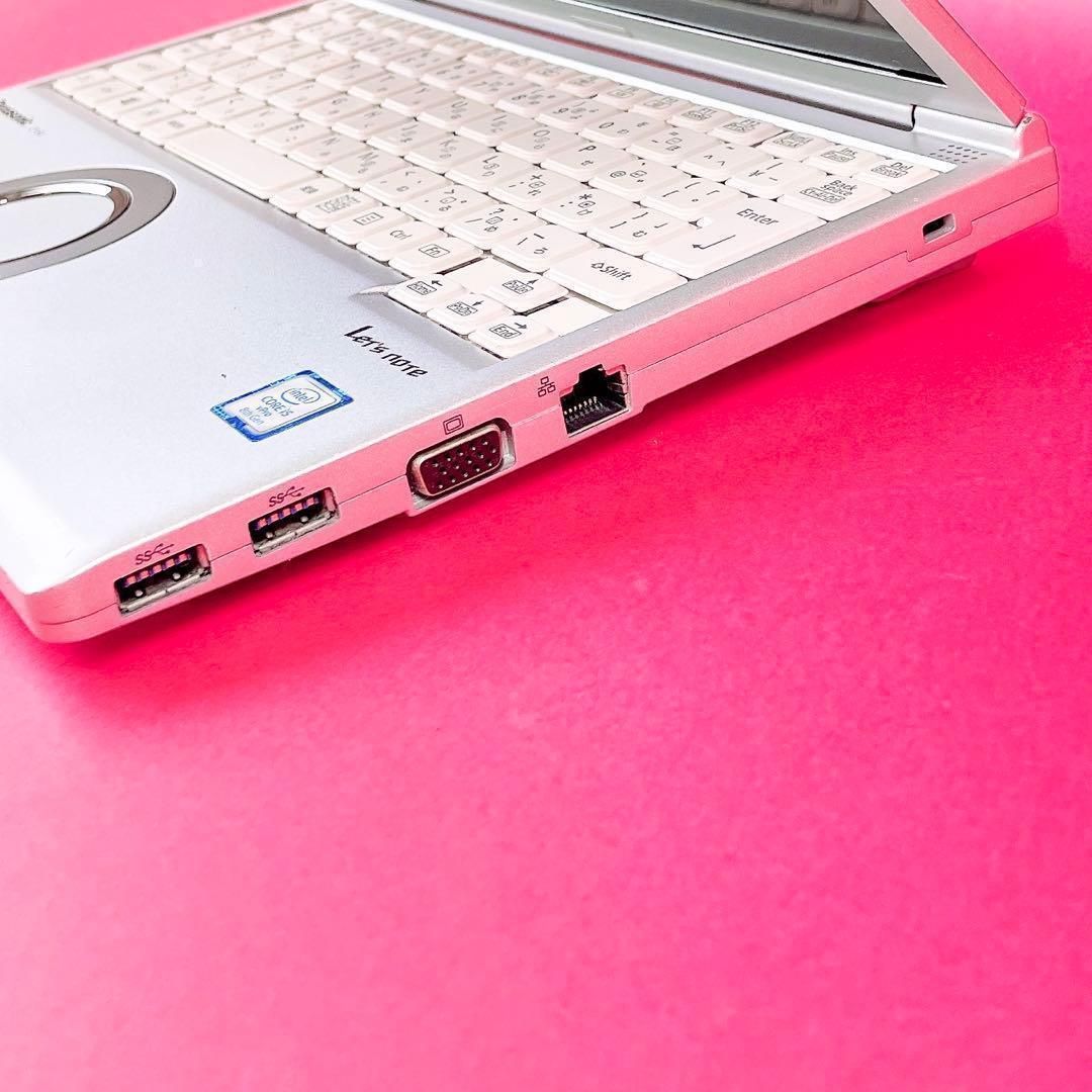 小型軽量‼️第8世代Corei5薄型ノートパソコンWindows11カメラ付き 小型軽量‼️第8世代Corei5薄型ノートパソコンWindows11カメラ付き