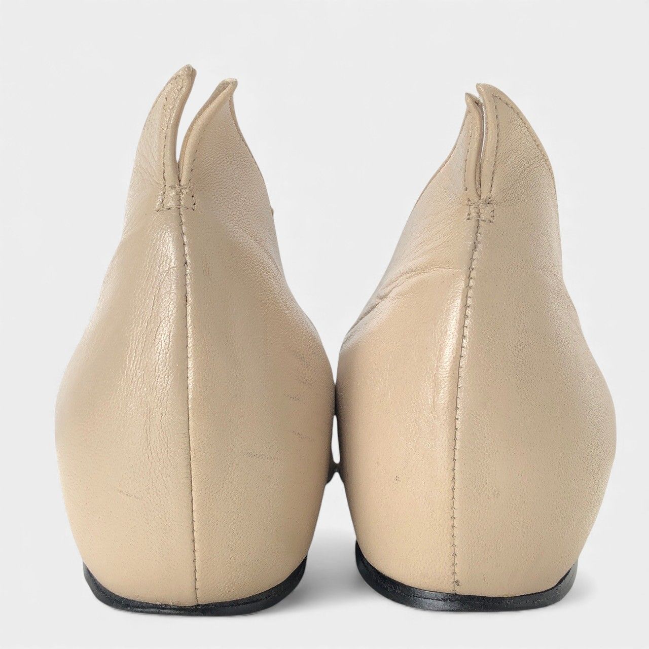 アルカリ ベージュ