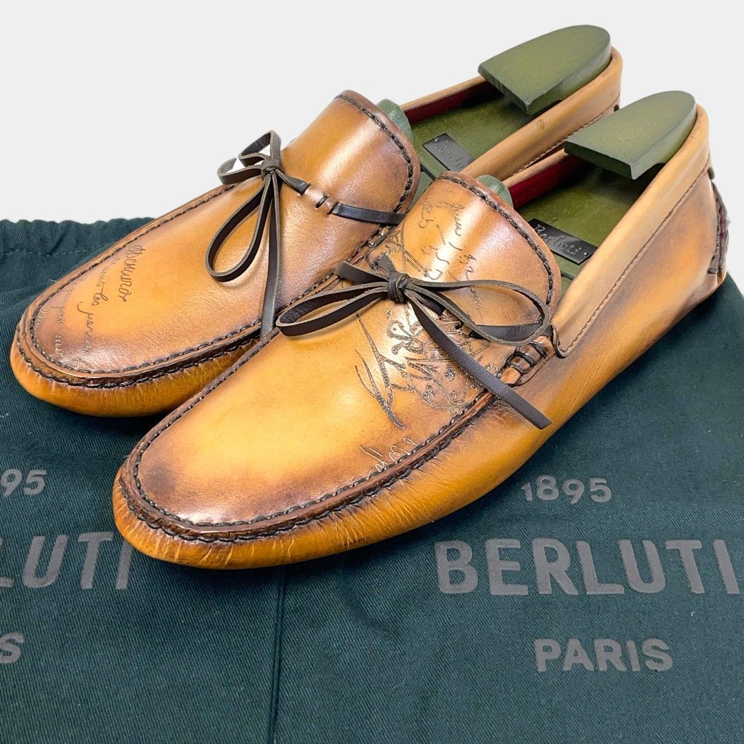 ベルルッティ ドライビングシューズ スクリット カリグラフィー ブラウン