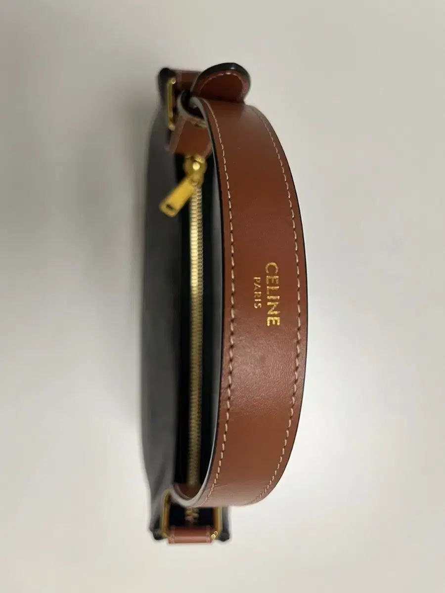 セリーヌ トリオンフ アヴァバッグ