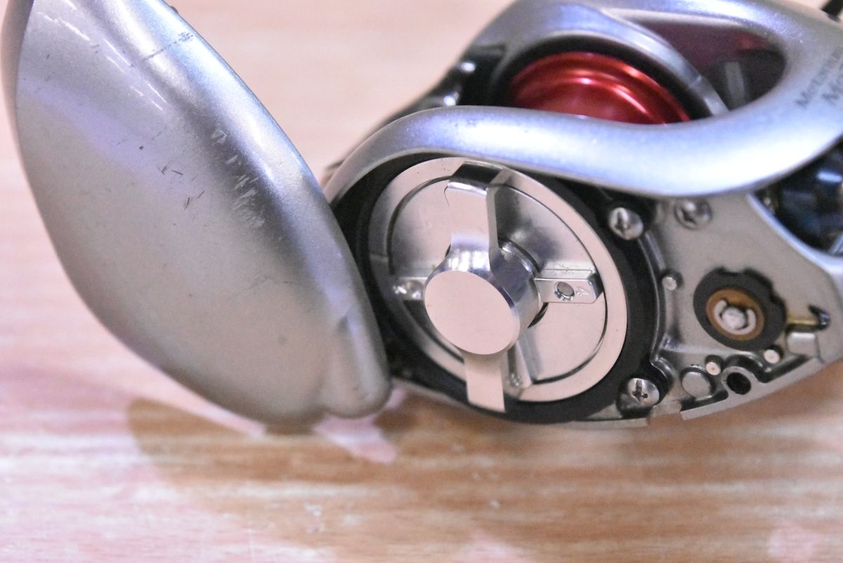 フィッシング シマノ 07 メタニウム Mg7 左巻き ベイトリール SHIMANO