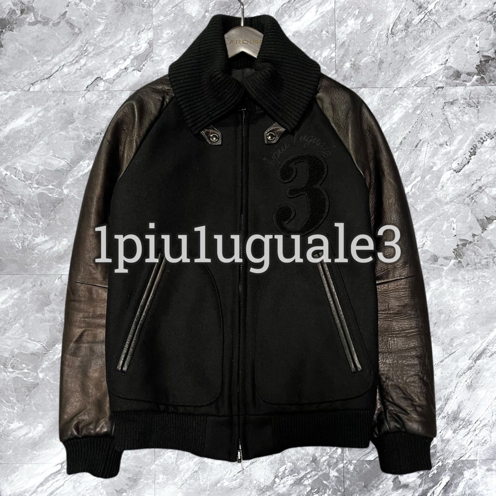 1piu1uguale3 ウノピュウノウグァーレトレ スタジャン シープレザー 本革 羊革 切り替え カシミヤ カシミア ウール ワッペン 刺繍 ジップアップ ダブルジッパー ブラック 黒色 サイズ3 S相当