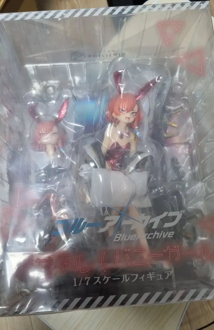 バーニーガール ルー バーネルー フィギュア