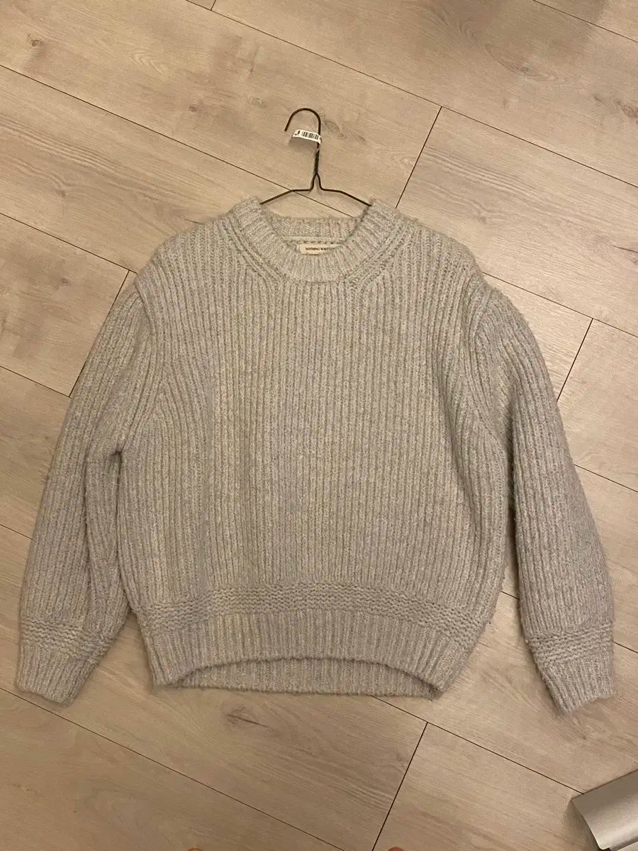 ナッシングリトゥン Tobu volume wool knit