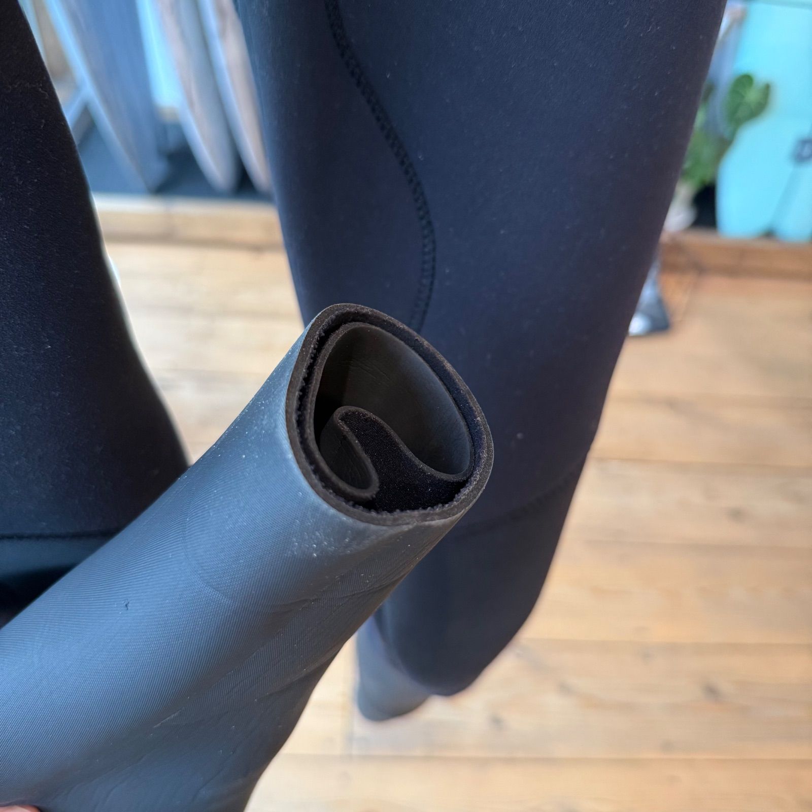 中古 格安 早いもの勝ち ウエットスーツ セミドライ 4DIMENSIONS 168cm