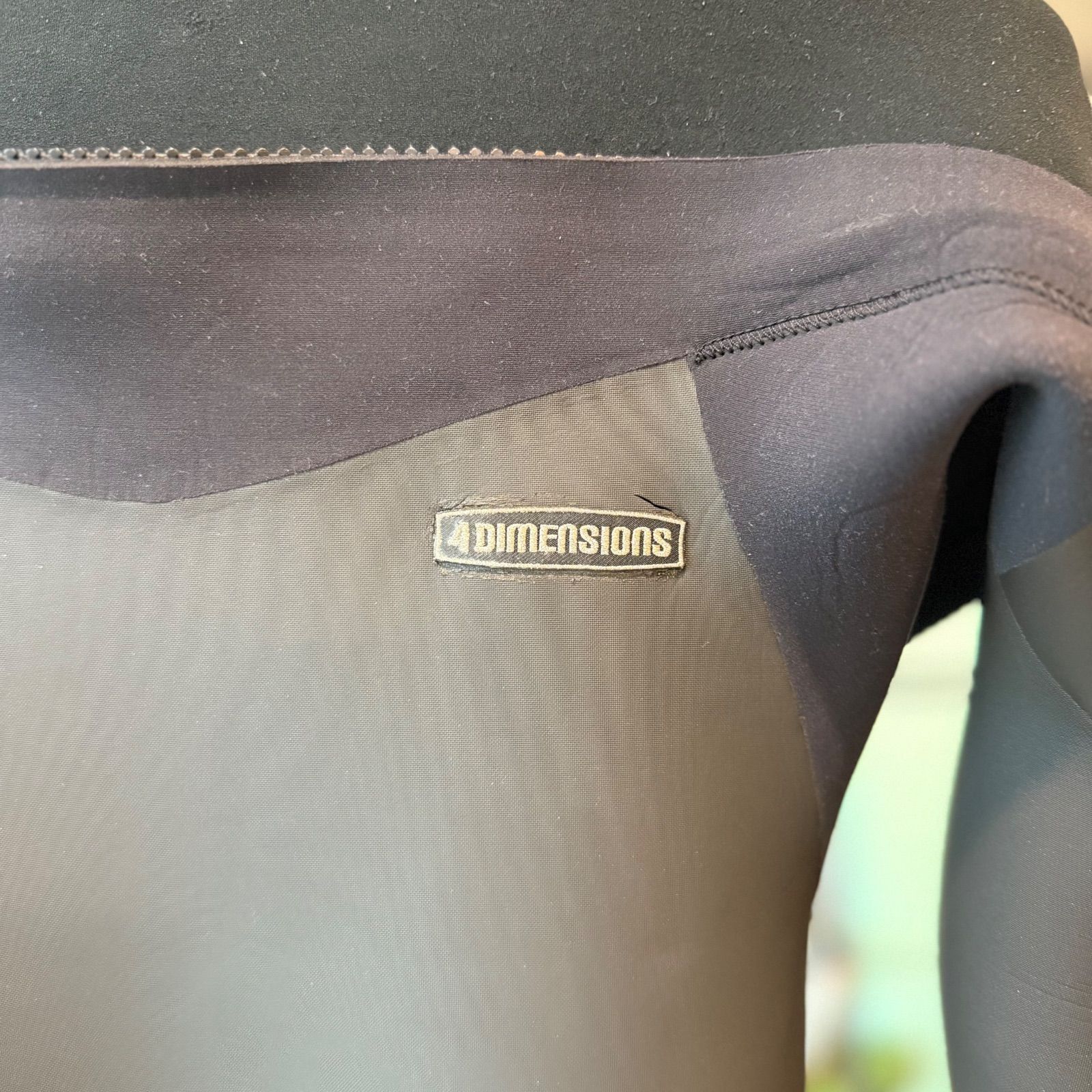 中古 格安 早いもの勝ち ウエットスーツ セミドライ 4DIMENSIONS 168cm