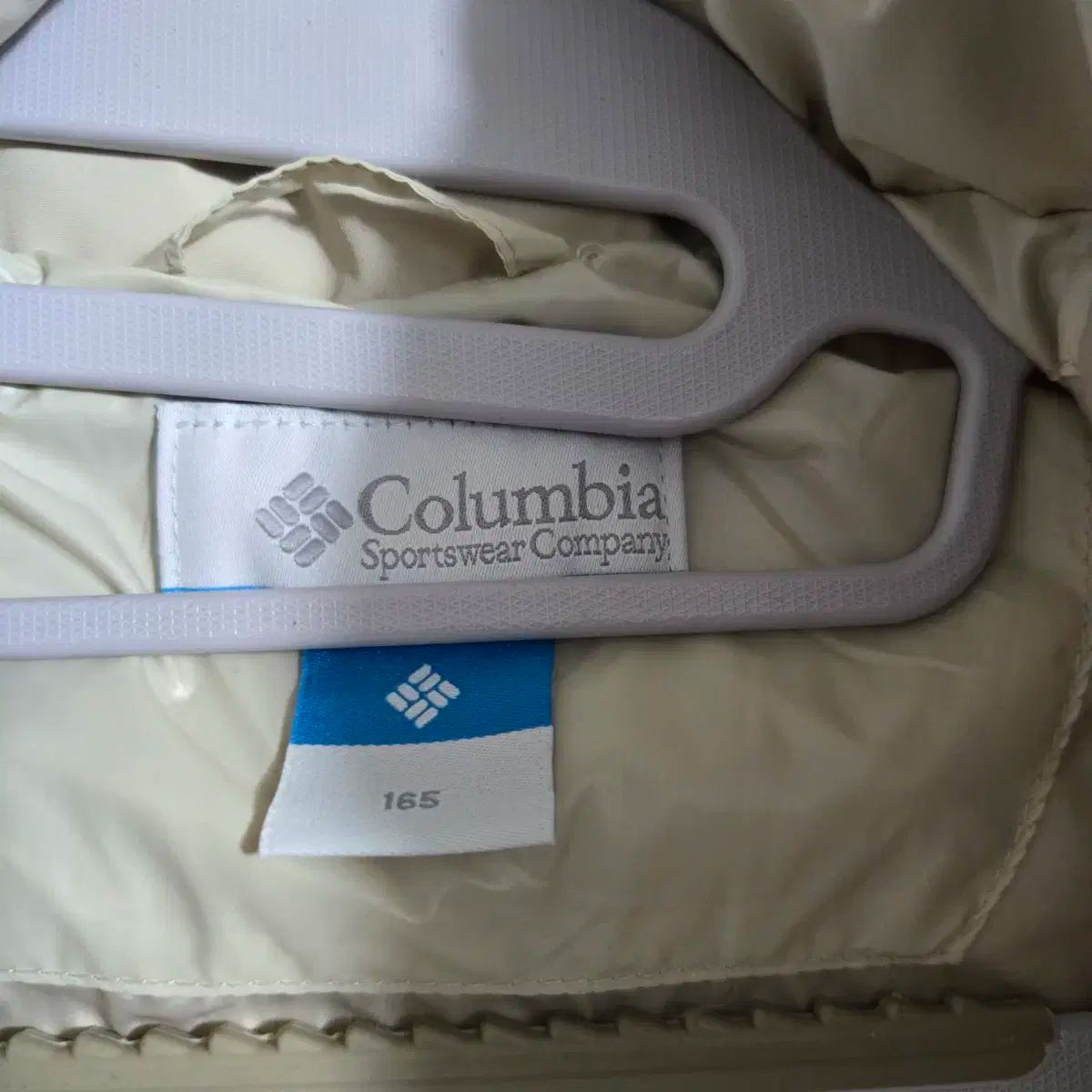 ダウンジャケット