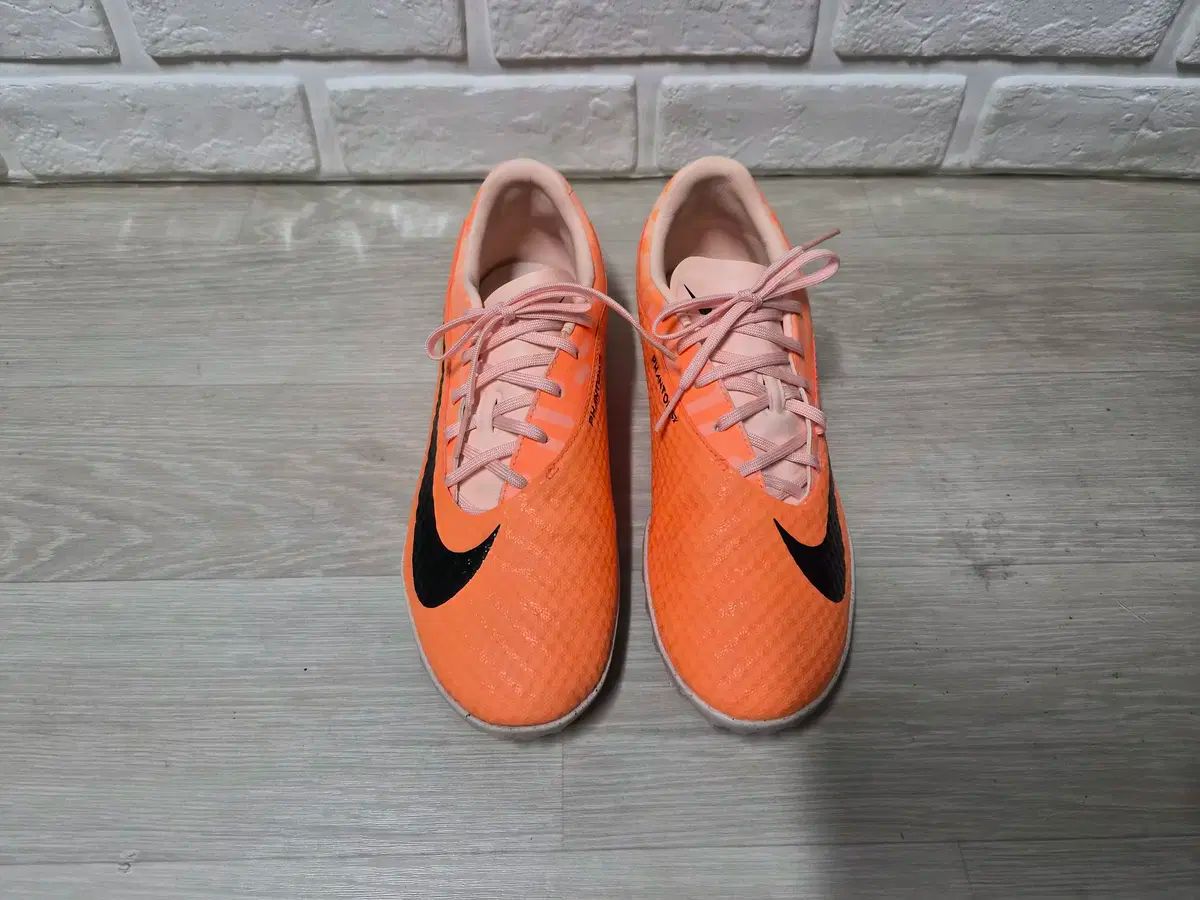 ナイキ ファントムGT サッカーシューズ 255 mm