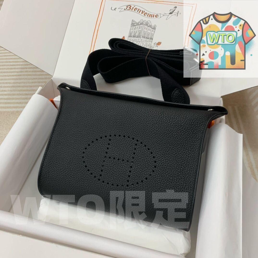 エルメス 男性と女性のための黒のクロスボディバッグ| |