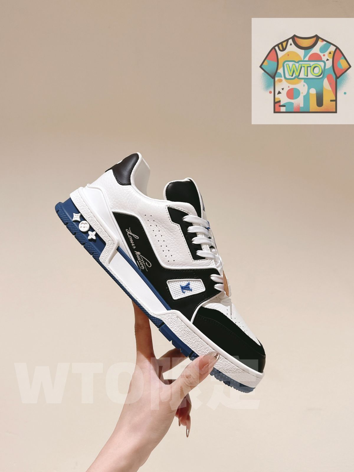 Louis Vuitton trainer 黒い運動靴