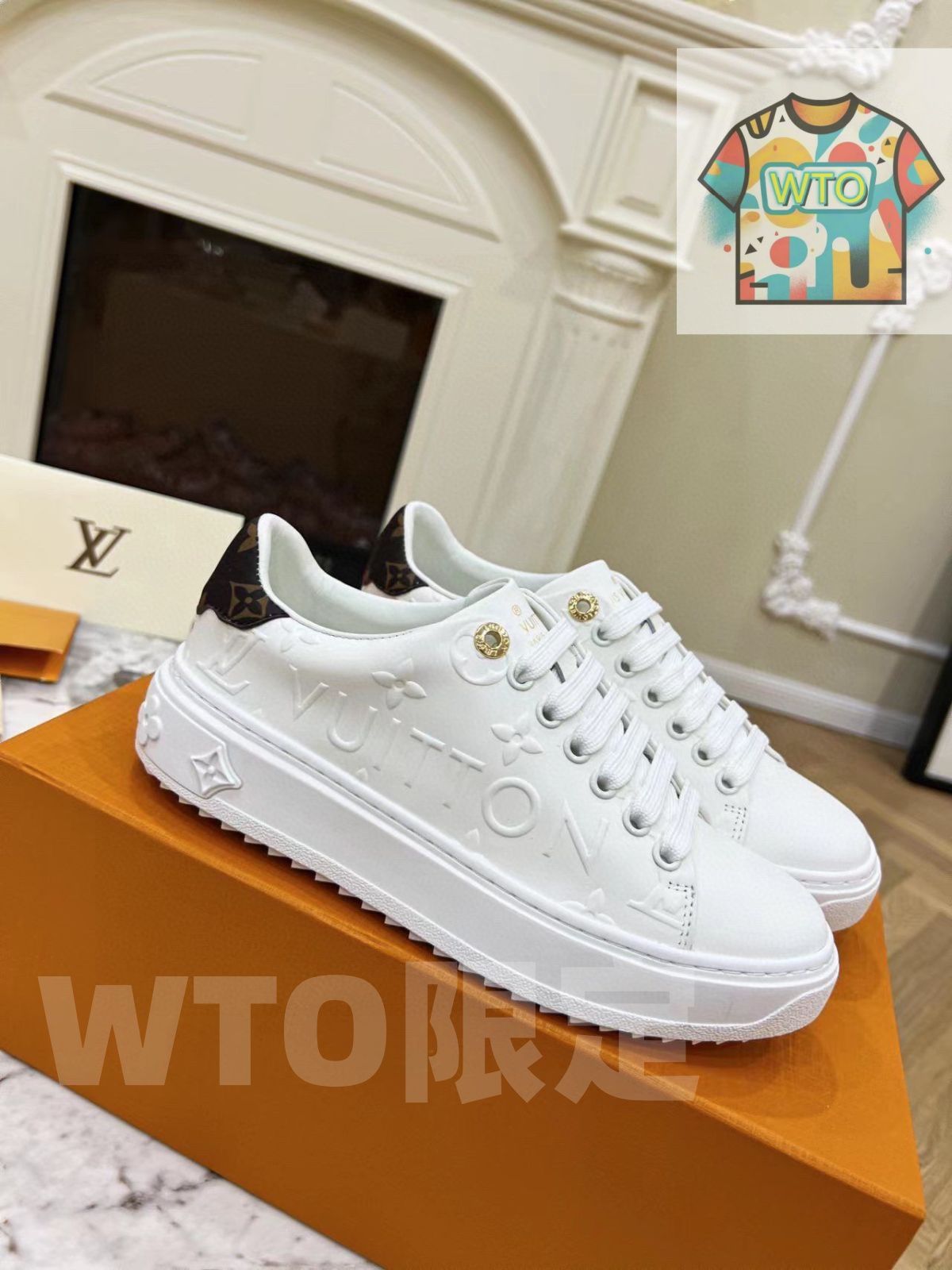 Louis Vuitton ホワイトのロートップ｜ ｜