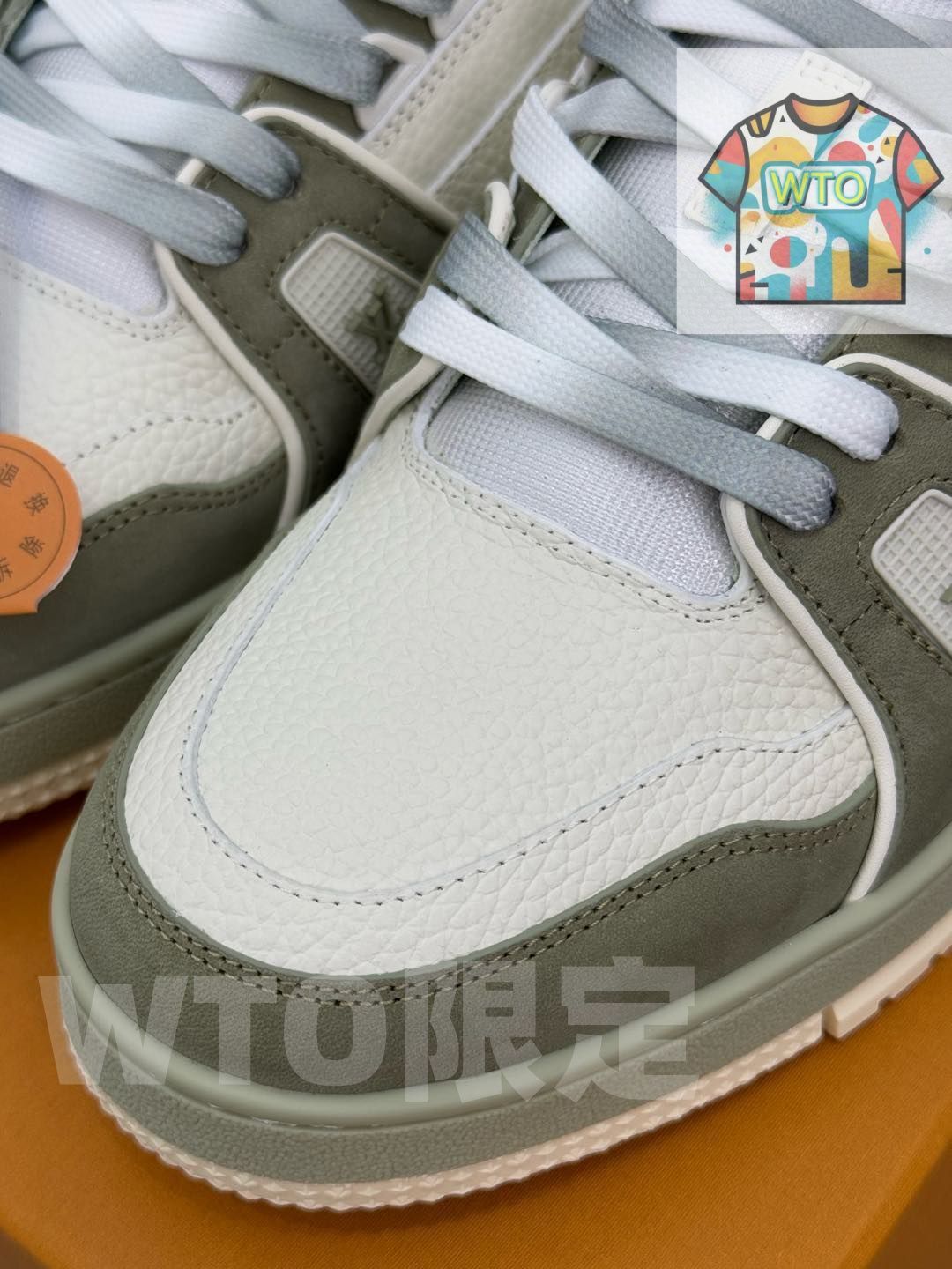 87 ライトグリーンフロスト