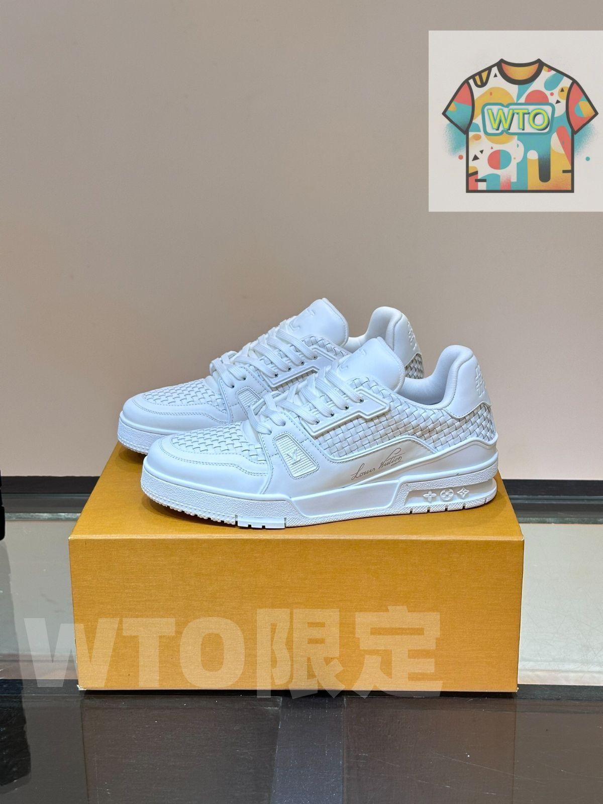 ホワイトメンズカジュアルスニーカー