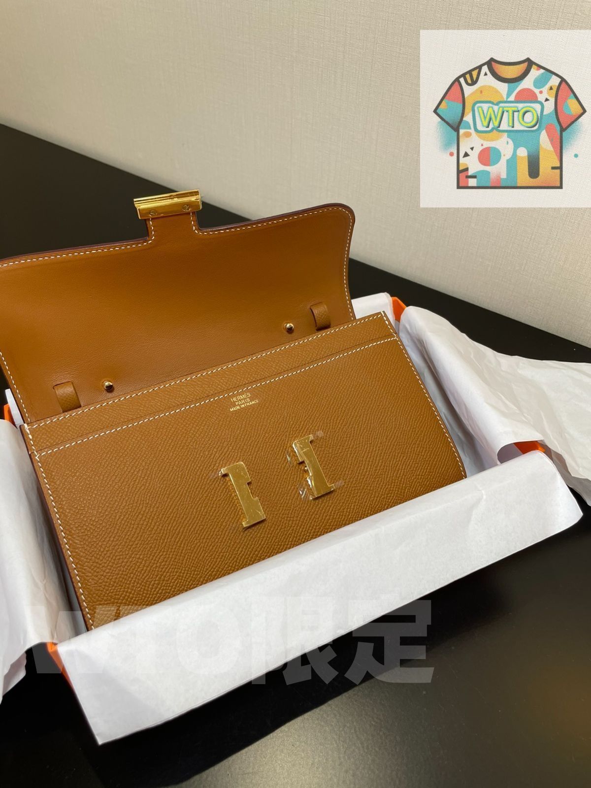 ゴールド ブラウン