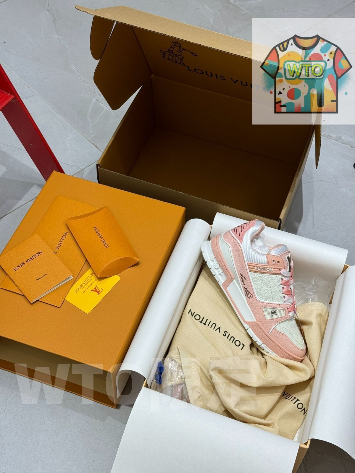 Louis Vuitton Trainer 配色 - ピンクのライチ柄| |