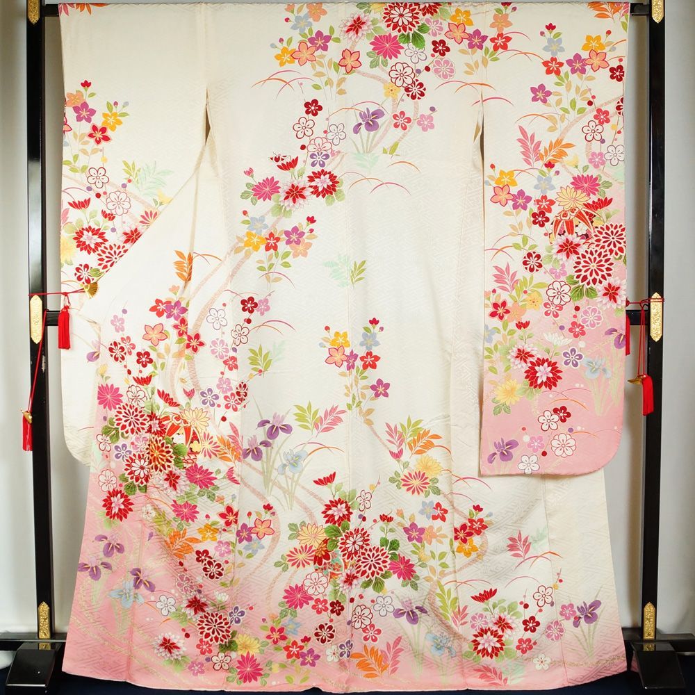 手鞠に百花模様