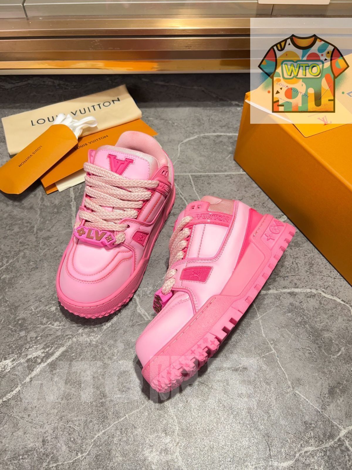 Louis Vuitton trainer 女性のロートップファッショナブルなカジュアルシューズ｜ ｜