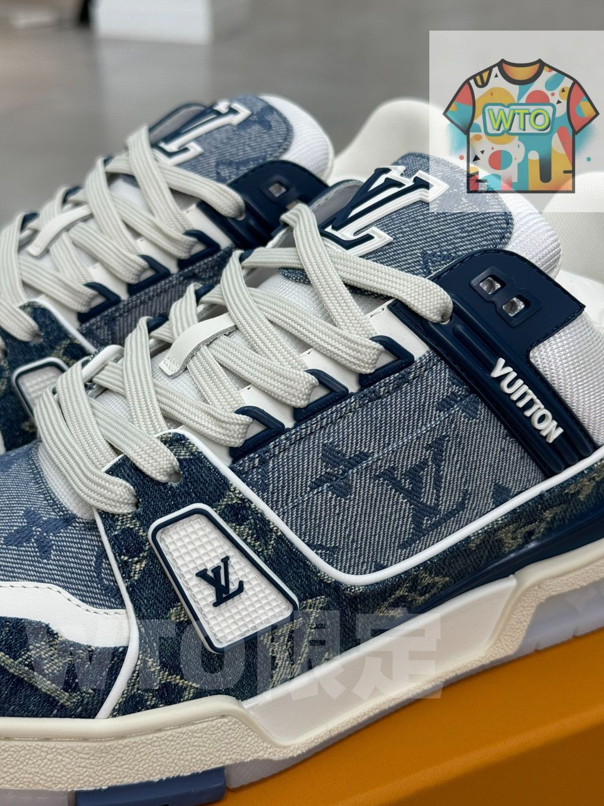 Vuitton トレーナー