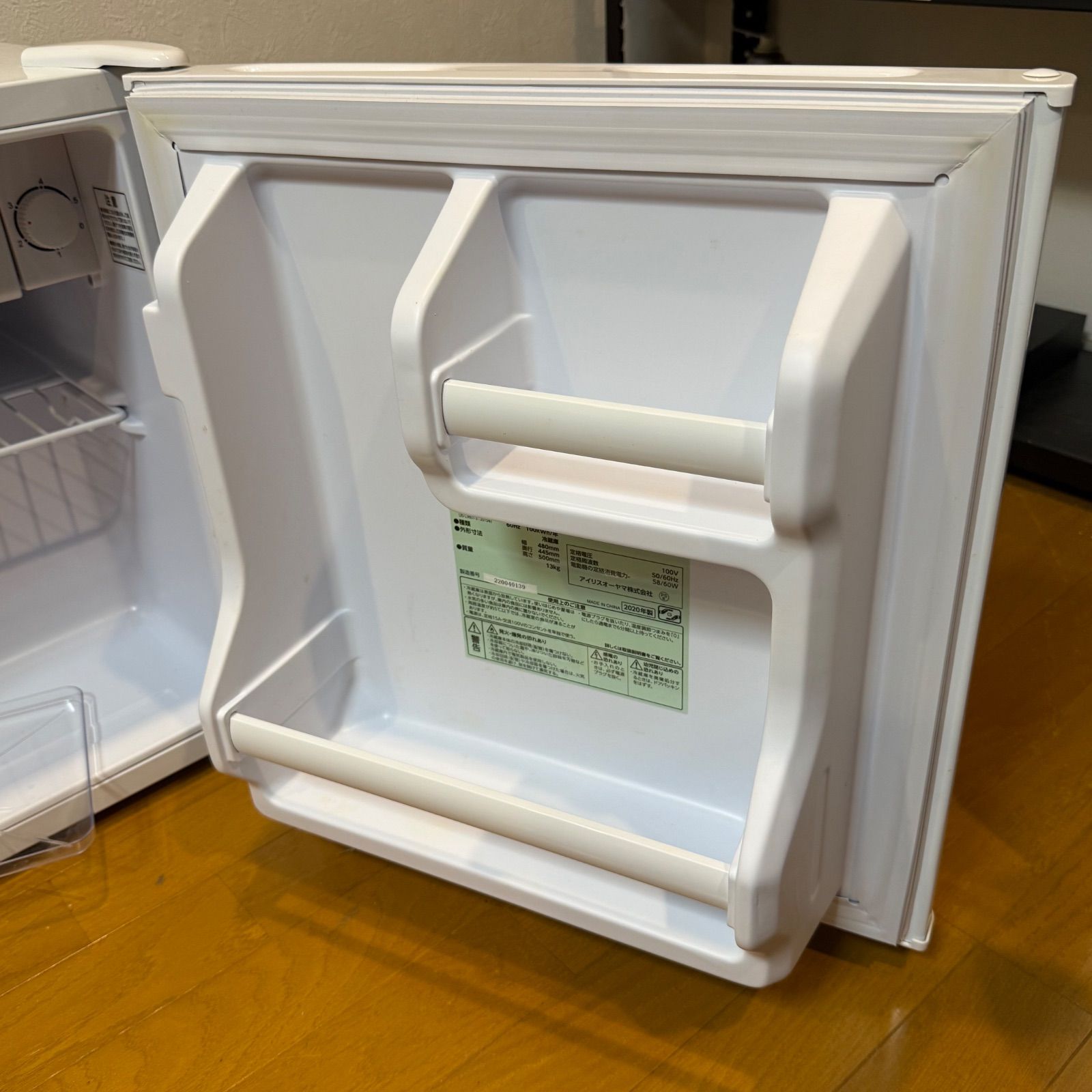 中古】アイリスオーヤマ小型冷蔵庫 42L 2023年式2511011812 中古