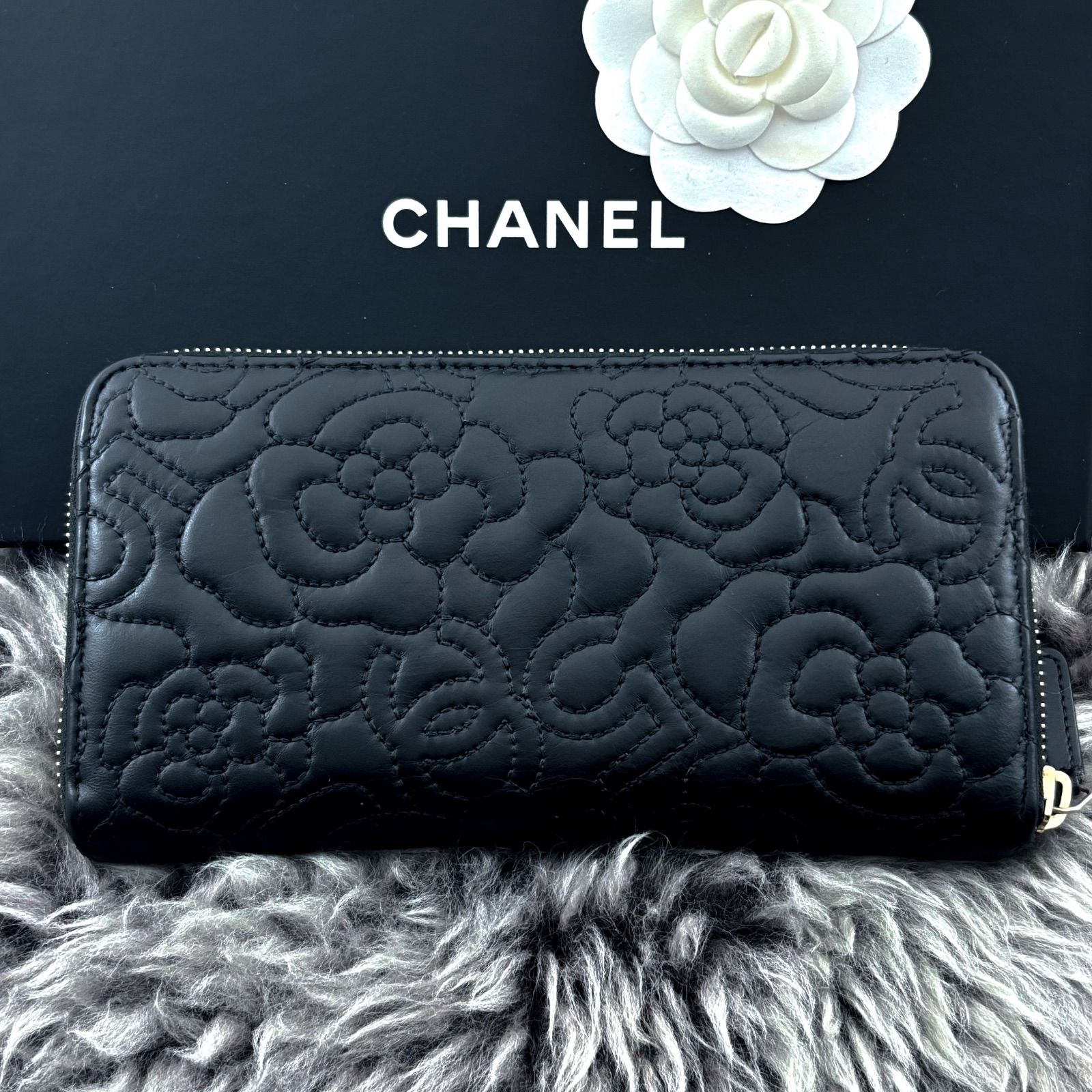 超極美品✨】シャネル 長財布 カメリア No.5 ラウンドジップ 黒 - メルカリ