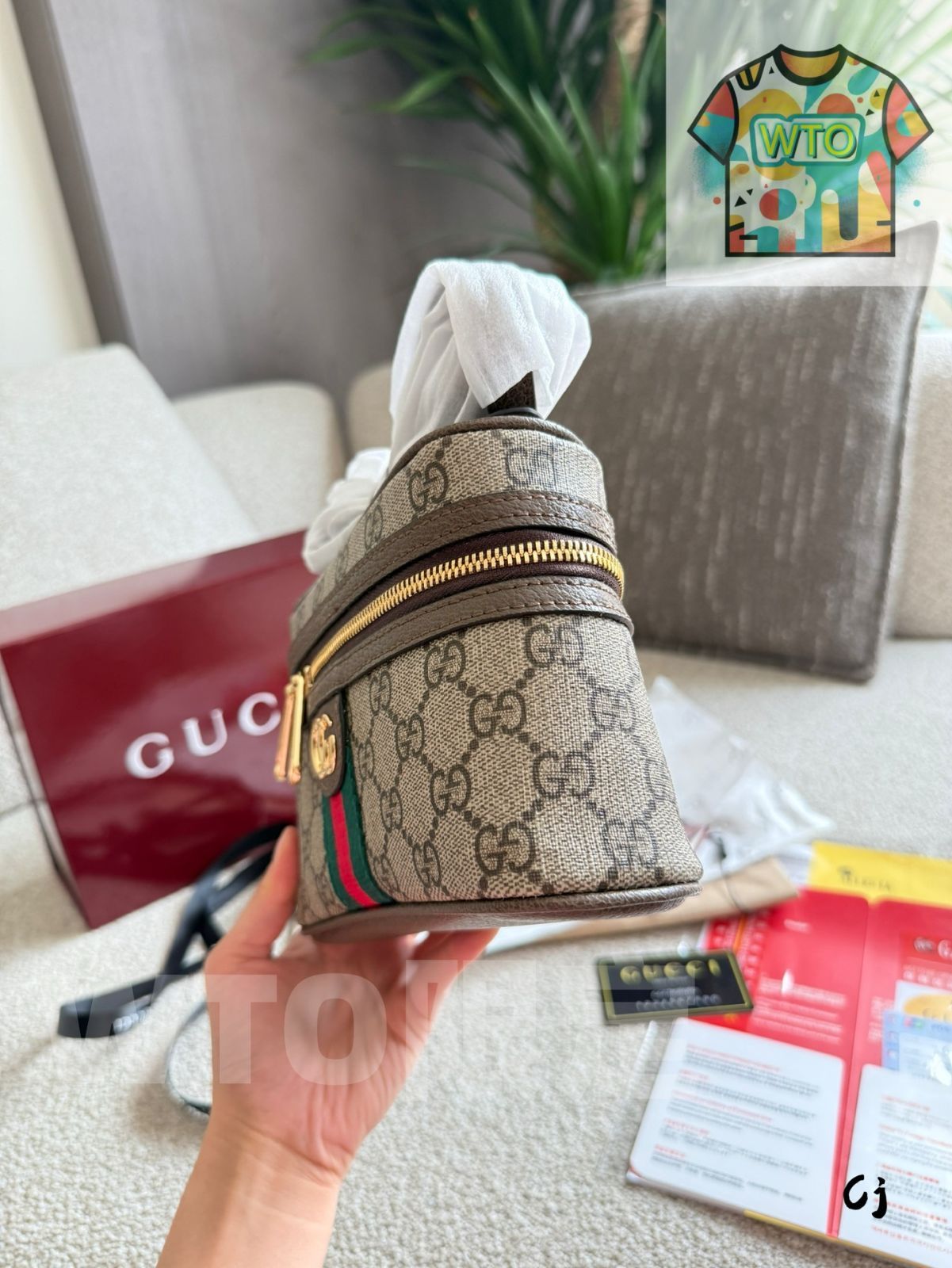  今日 Gucci Mini Cosmetic Bag グッチ ミニ コスメバッグ ショルダーバッグ ショルダーバッグ