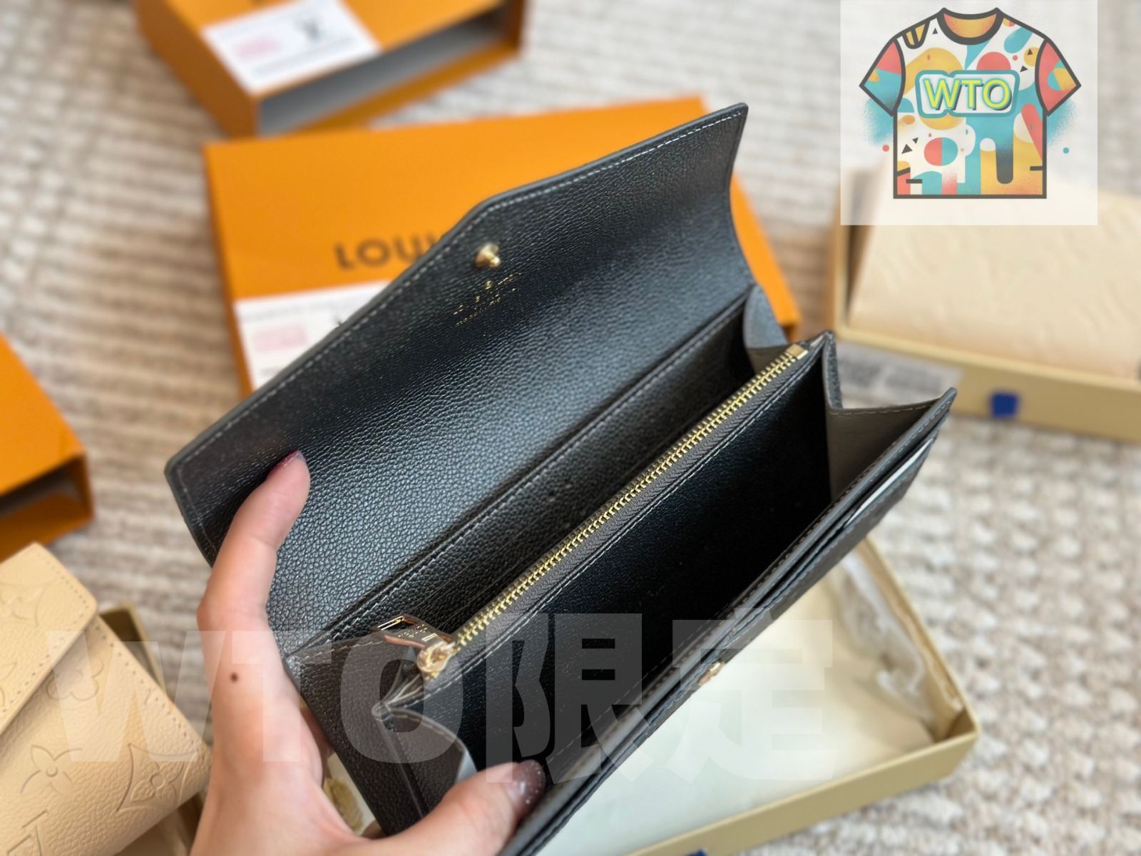 Vuitton モノグラム財布