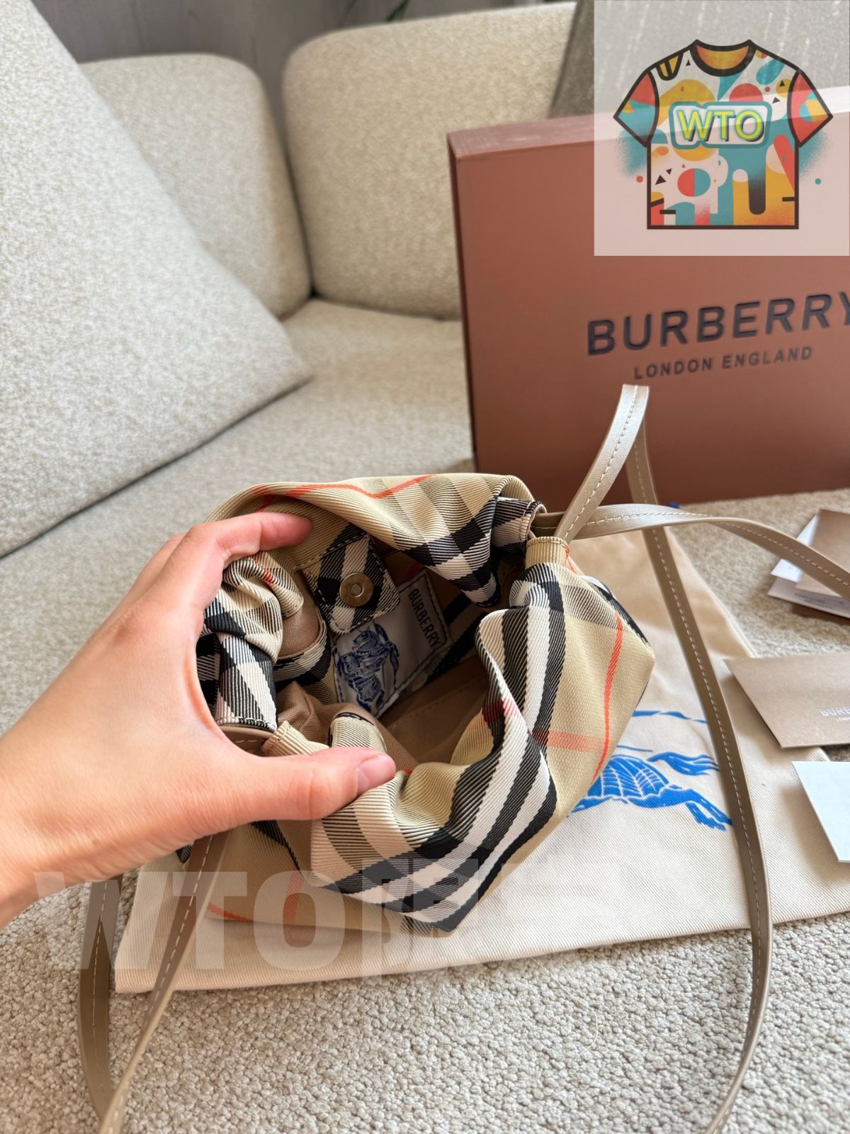 今日 Burberry Cloud Bag バーバリー クラウド バッグ