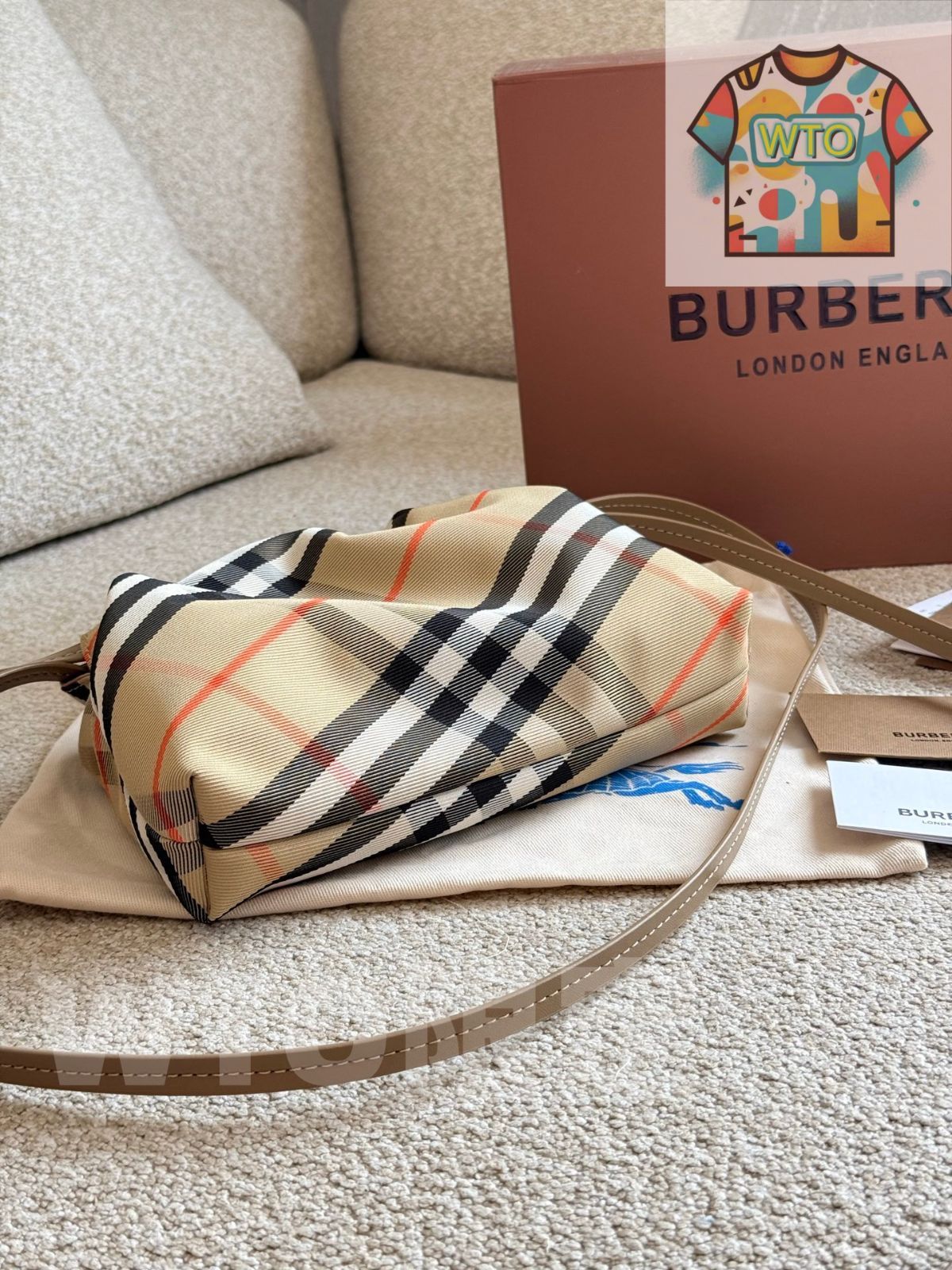  今日 Burberry Cloud Bag バーバリー クラウド バッグ ショルダーバッグ ショルダーバッグ