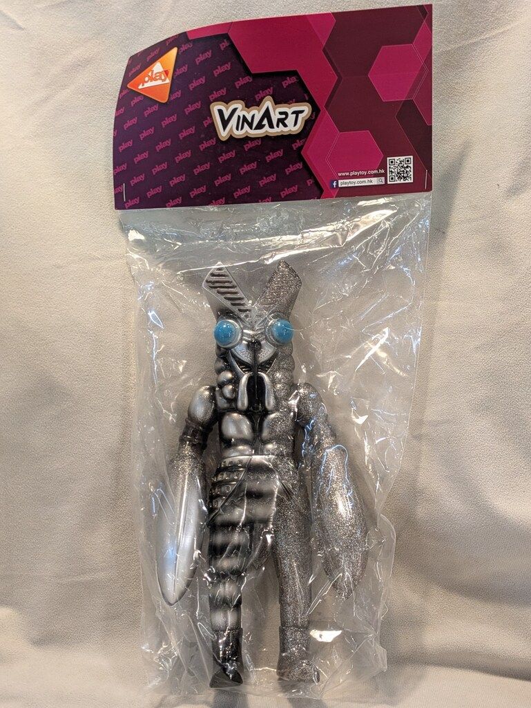 PLAYTOY VINART バルタン星人 ウルトラマン50周年記念 版 GLITTER VERSION