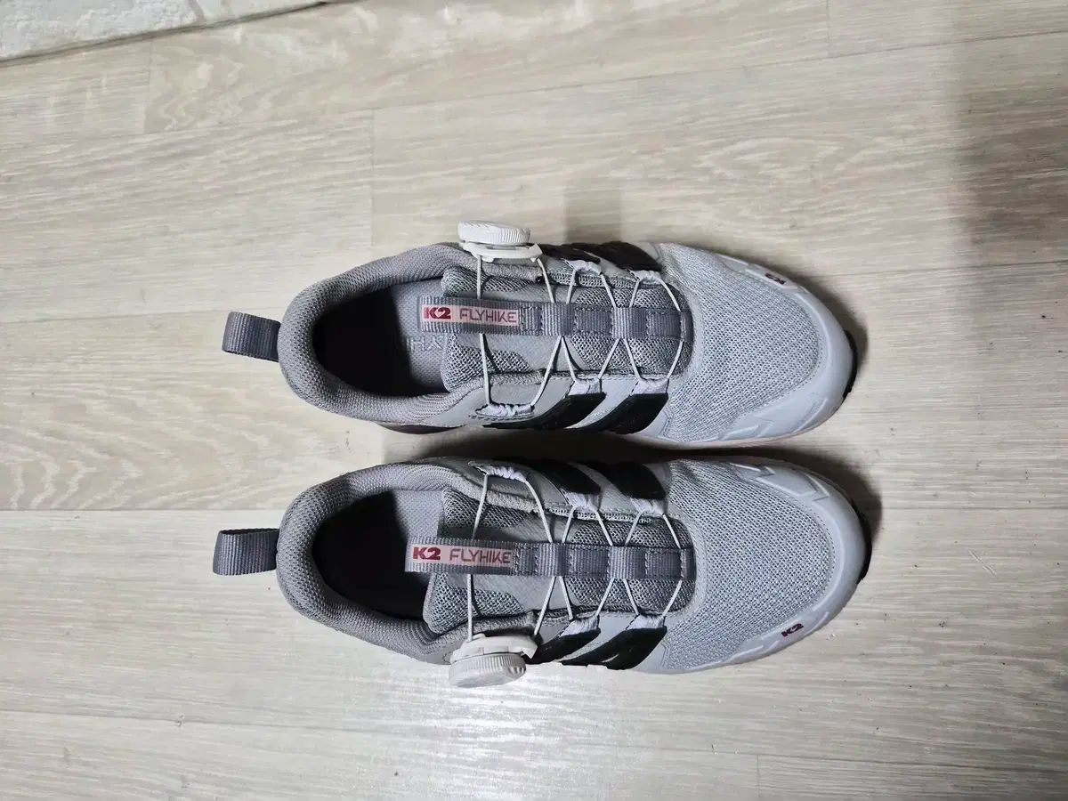 トレッキングシューズ 230mm