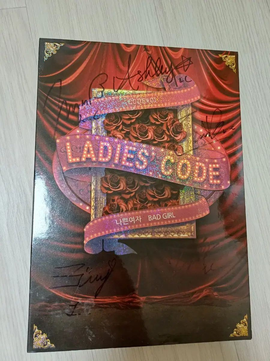 レディースコード サイン アルバム