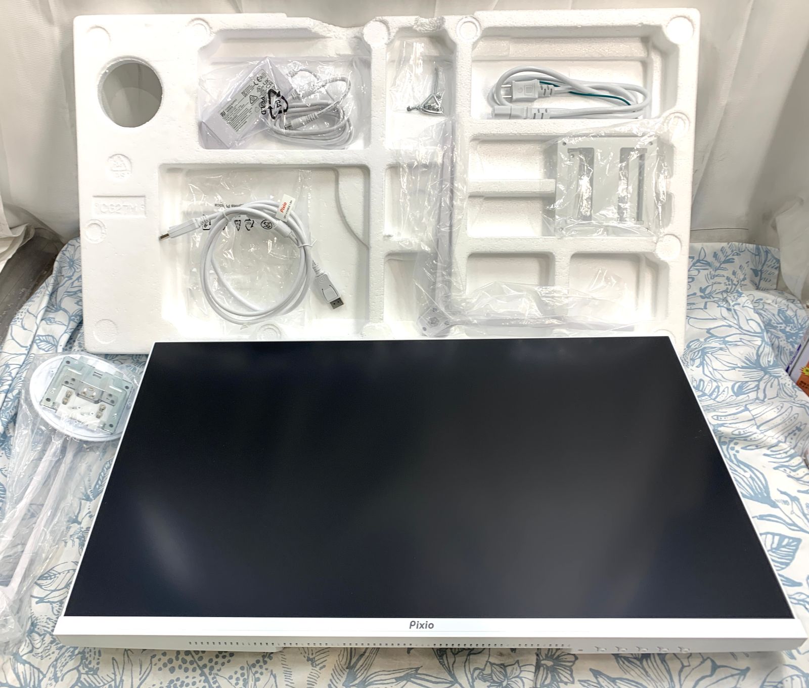 品 Pixio PX 27 U Wave White ゲーミングモニター 27インチ 160 Hz ホワイト