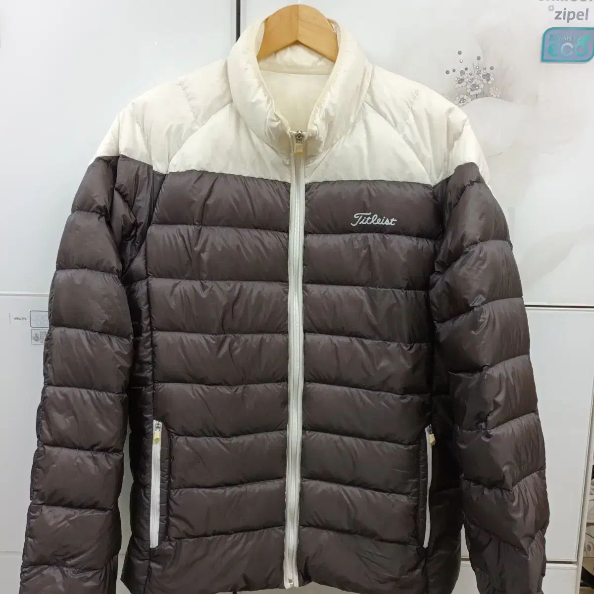 タイトリスト Titleist 軽量ダウン