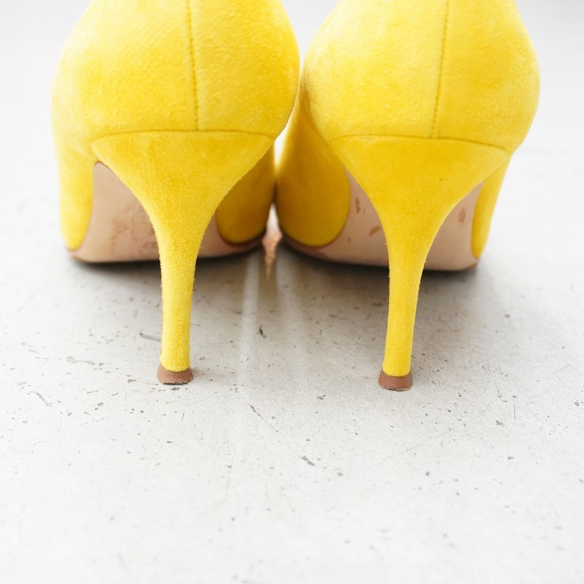 美品 国内正規 MANOLO BLAHNIK マノロ ブラニク KIETTA ポインテッド