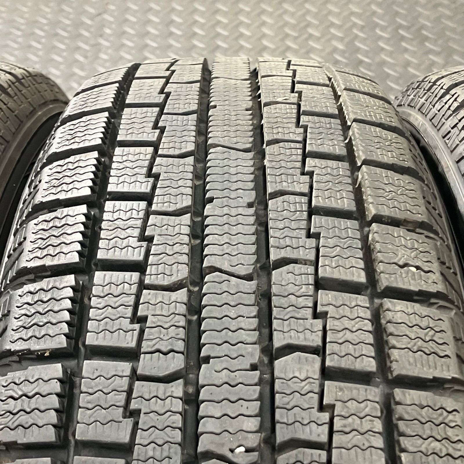 スタッドレスタイヤ 3511