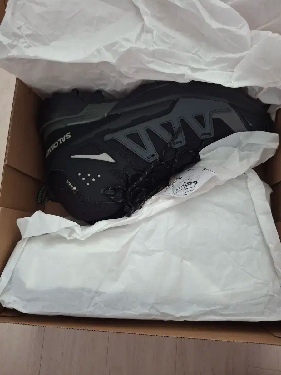 SALOMON サロモン X ウルトラ 360 ミッド GTX ブラック 275