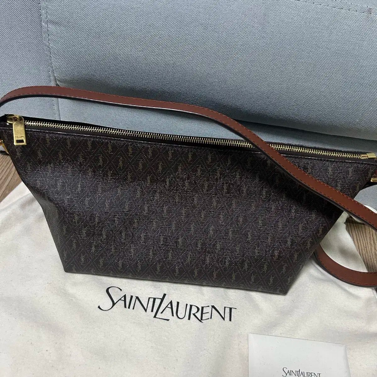  Saint Laurent サンローラン クロスボディーバッグ メッセンジャーバッグ ショルダーバッグ